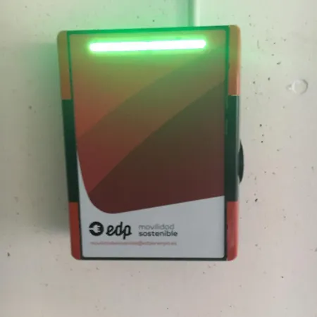 Reina Adosinda פראביה