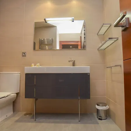 Hotel Reina Adosinda 2*