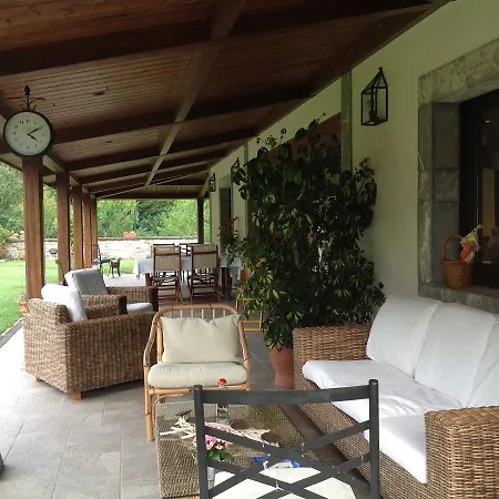 Reina Adosinda Hotel 2*