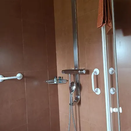 Reina Adosinda Szálloda Pravia
