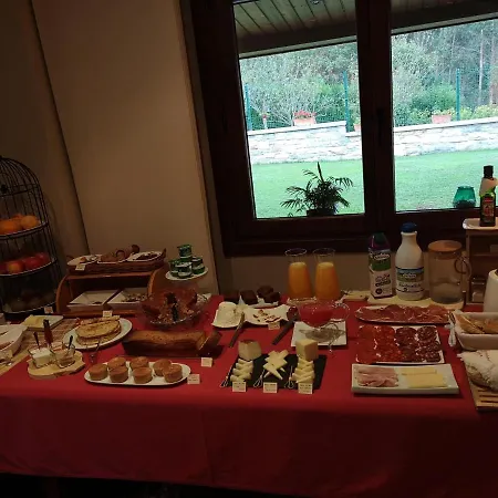 Reina Adosinda Hotel 2*