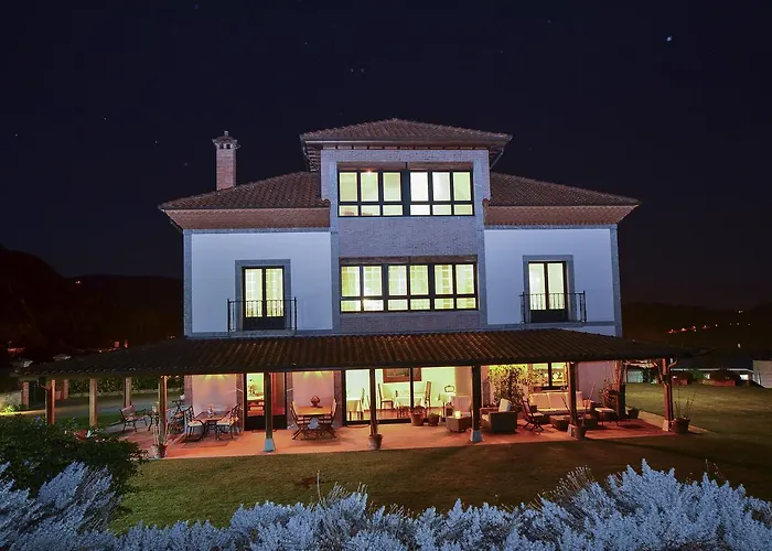 Reina Adosinda Hotel