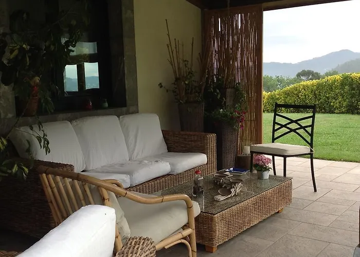 Reina Adosinda Hotel 2*