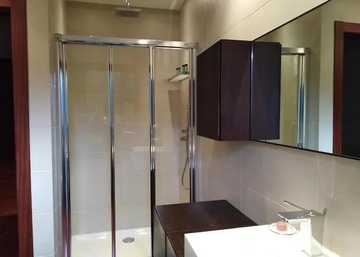 Reina Adosinda Hotel 2*