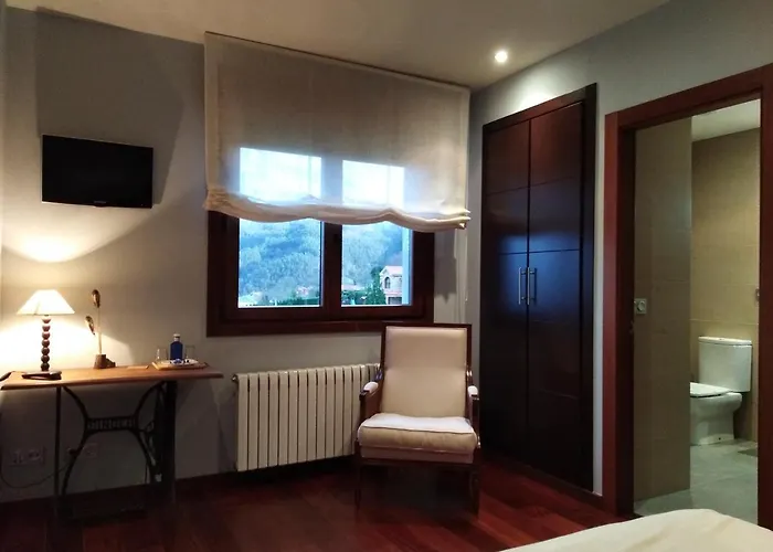 Reina Adosinda Hotel 2*