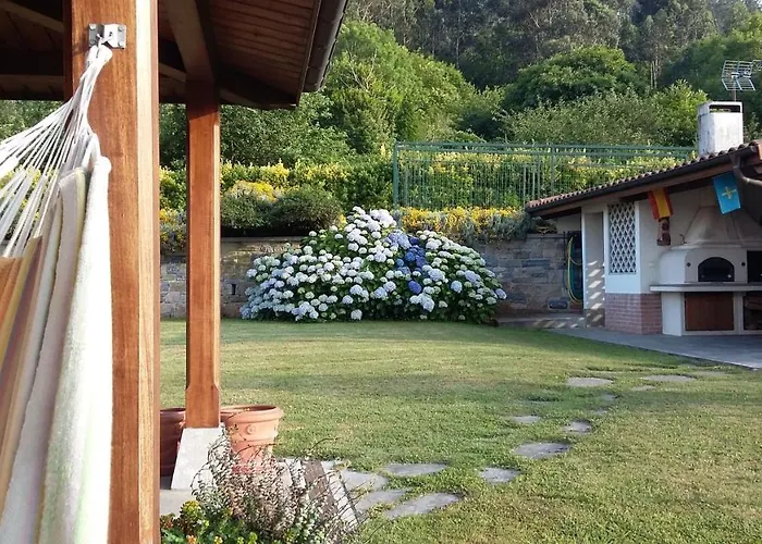 Hotel Reina Adosinda 2*