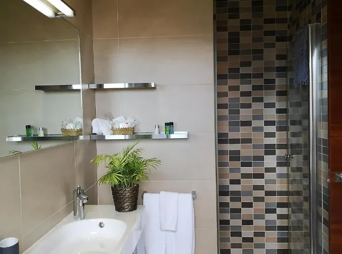 Reina Adosinda 2* Pravia