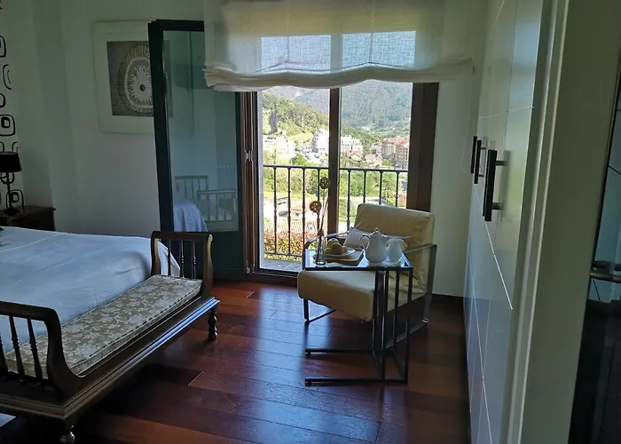 Reina Adosinda Hotel