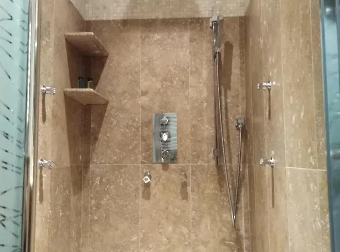 Reina Adosinda Pravia