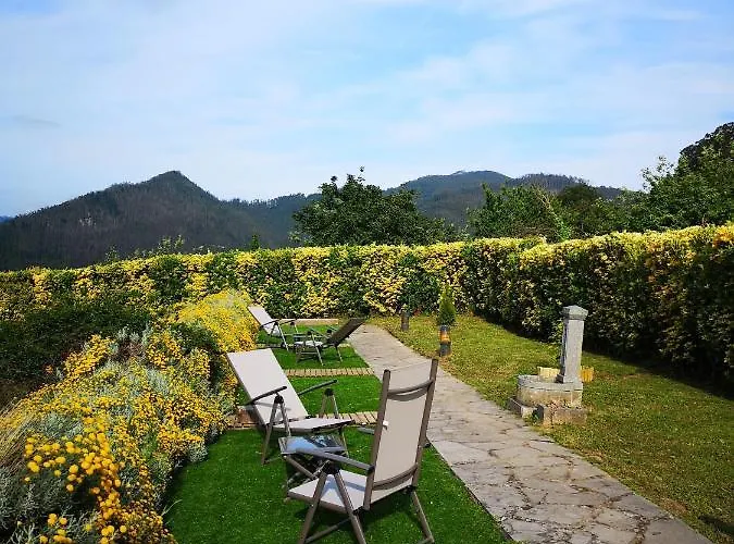 Reina Adosinda Pravia